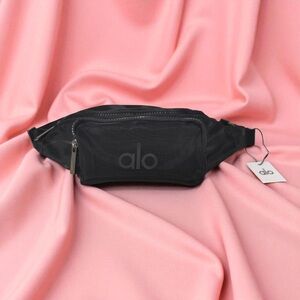 💃🏼ALO Yoga Black 💃🏼Mesh Crossbody Bag